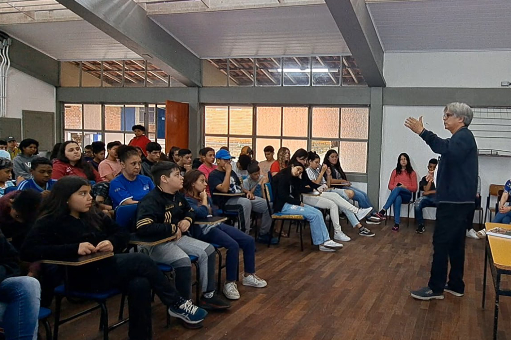 Palestra na Escola de Ensino Médio Biagio Tarantino, em Rio Pardo/RS