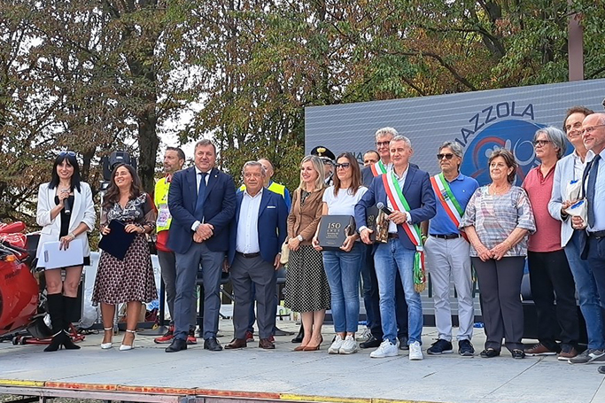 Motori in Piazzola, autoridades recebem as publicações